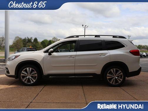 Crystal White Pearl 2022 Subaru Ascent Limited 8-Passenger