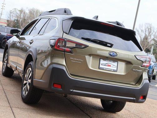Autumn Green Metallic 2024 Subaru Outback Premium