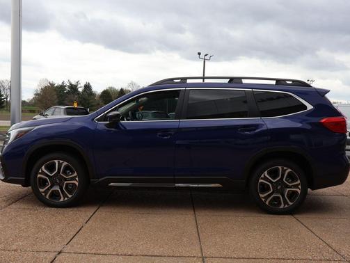 Sapphire Blue Pearl 2026 Subaru Ascent Limited 8-Passenger