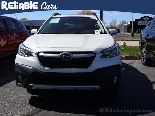 Crystal White Pearl 2021 Subaru Outback Limited