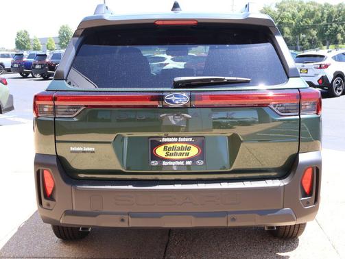 Deep Emerald Green Pearl 2026 Subaru Outback Touring XT