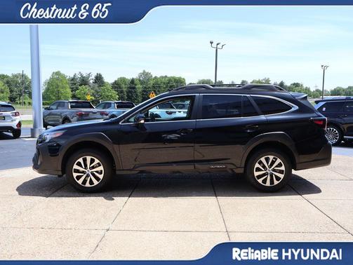Crystal Black Silica 2025 Subaru Outback Premium