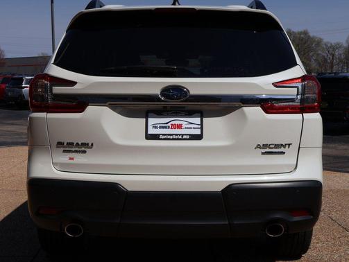 Crystal White Pearl 2023 Subaru Ascent Limited 7-Passenger