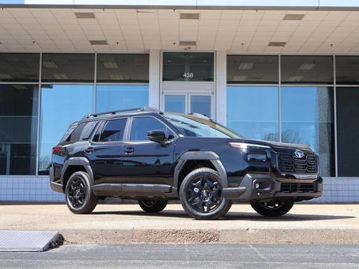 Crystal Black Silica 2026 Subaru Outback Limited