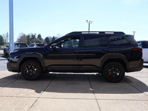 Crystal Black Silica 2026 Subaru Outback Limited