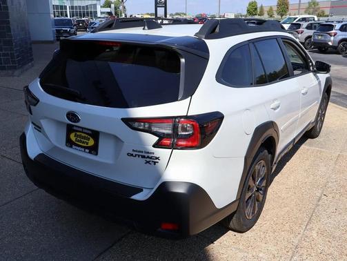 2025 Subaru Outback Onyx Edition XT