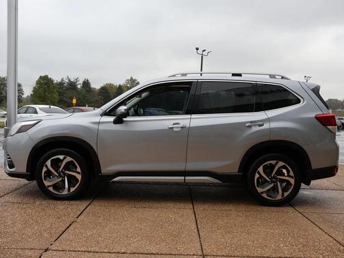 2022 Subaru Forester Touring