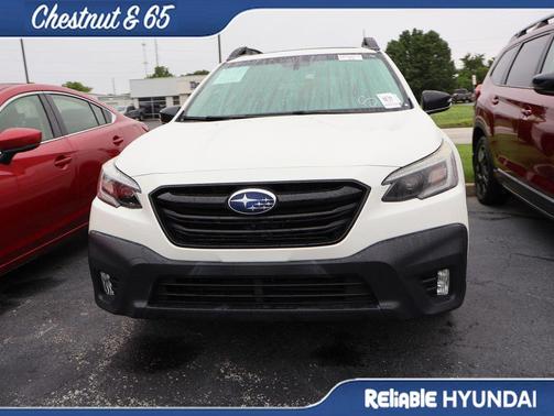 Crystal White Pearl 2020 Subaru Outback Onyx Edition XT