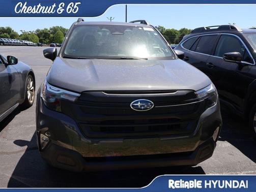 Magnetite Gray Metallic 2025 Subaru Forester Premium
