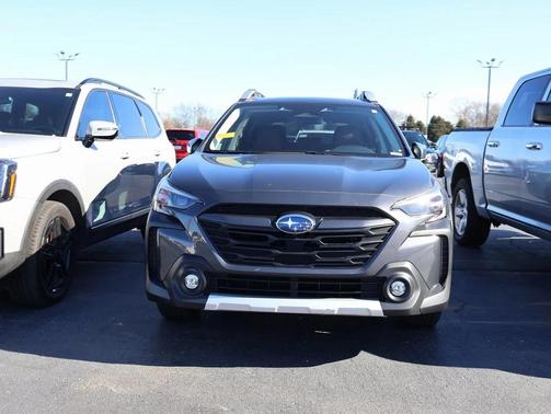 2023 Subaru Outback Touring