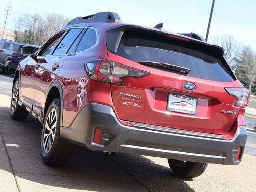 2022 Subaru Outback Premium