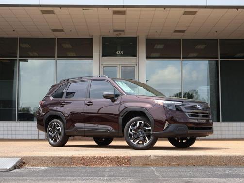 Dark Mahogany Pearl 2026 Subaru Forester Hybrid Premium