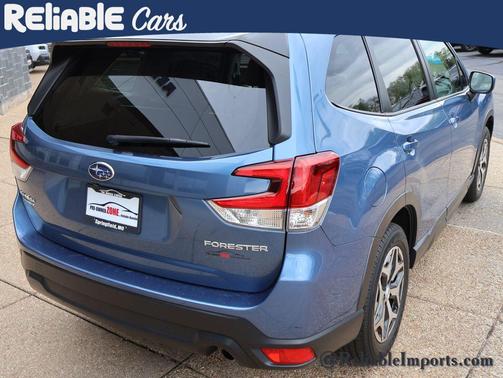 Horizon Blue Pearl 2024 Subaru Forester Premium