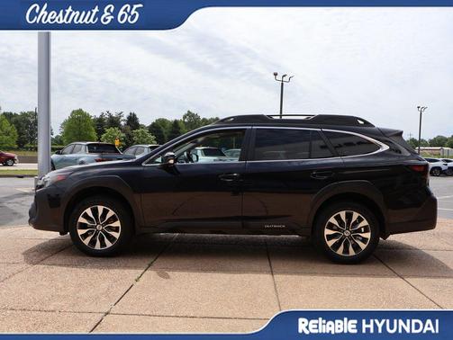 Crystal Black Silica 2023 Subaru Outback Limited