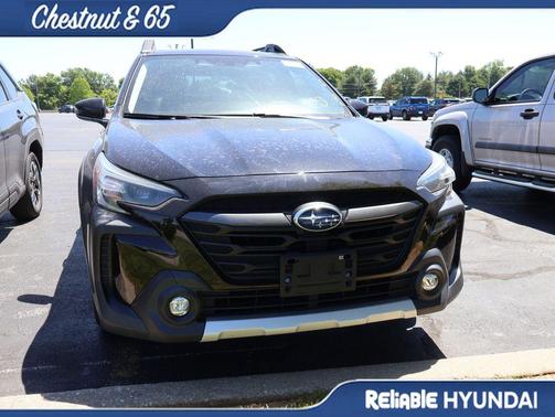 Crystal Black Silica 2023 Subaru Outback Limited