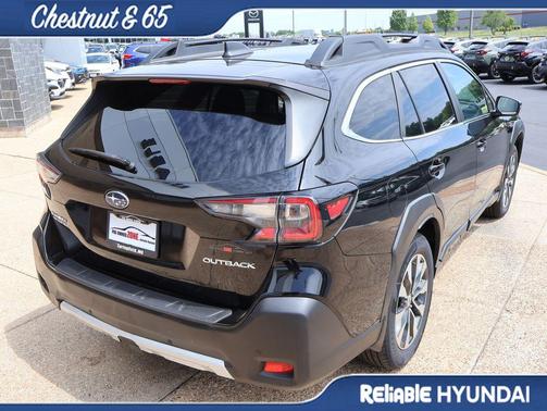 Crystal Black Silica 2023 Subaru Outback Limited