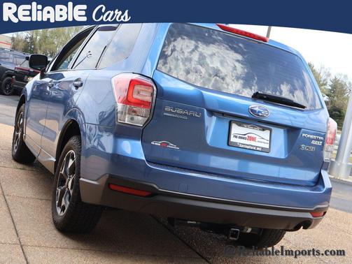 Quartz Blue Pearl 2017 Subaru Forester 2.5i