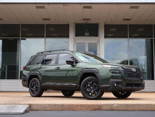 Deep Emerald Green Pearl 2026 Subaru Outback Limited