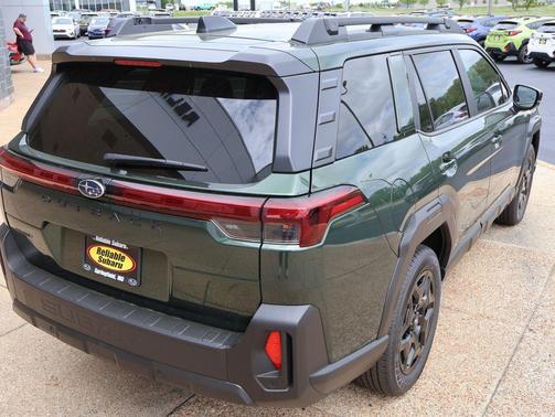 Deep Emerald Green Pearl 2026 Subaru Outback Limited