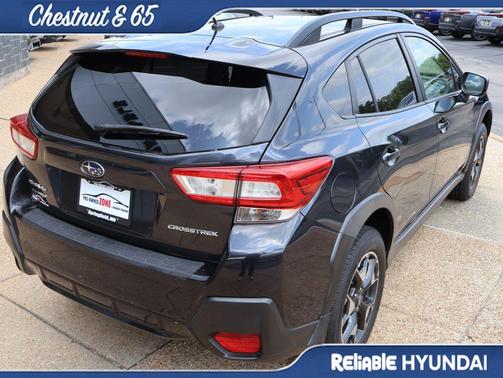 Dark Gray Metallic 2019 Subaru Crosstrek 2.0i