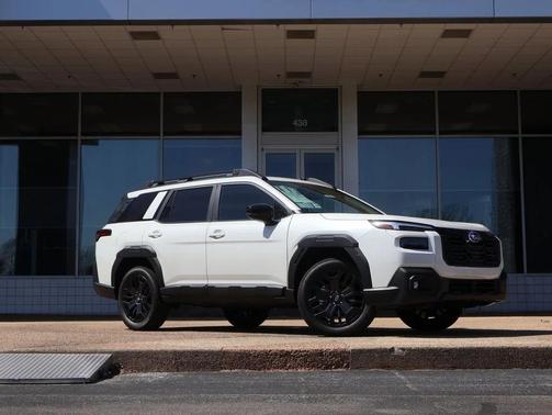 Crystal White Pearl 2026 Subaru Outback Limited XT