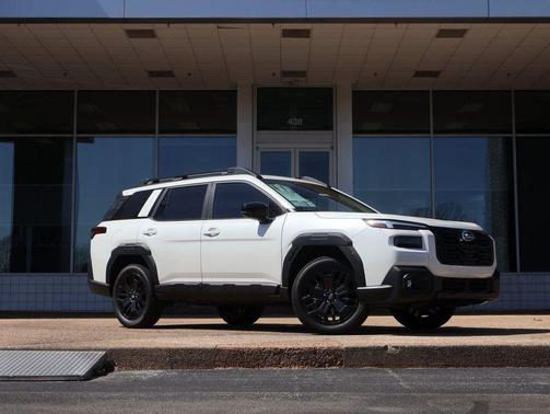 Crystal White Pearl 2026 Subaru Outback Limited XT