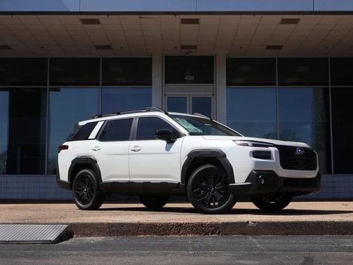 Crystal White Pearl 2026 Subaru Outback Limited XT