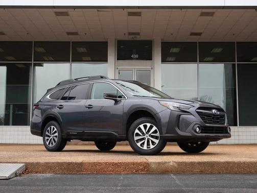 2024 Subaru Outback Premium
