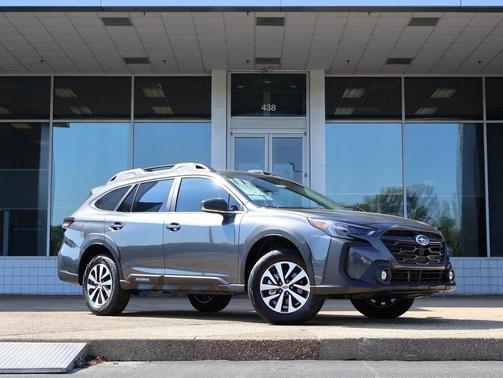 2025 Subaru Outback Base