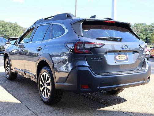 2025 Subaru Outback Base