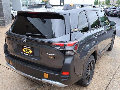 Magnetite Gray Metallic 2026 Subaru Forester Wilderness