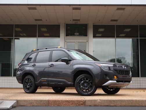 Magnetite Gray Metallic 2026 Subaru Forester Wilderness