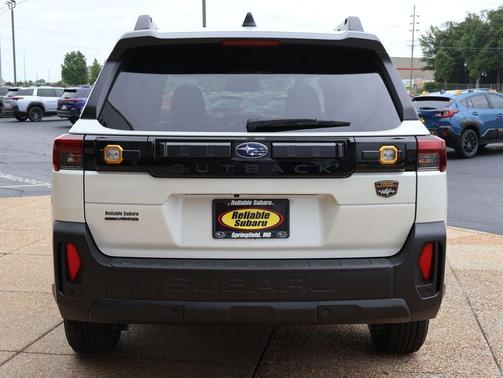Crystal White Pearl 2026 Subaru Outback Wilderness