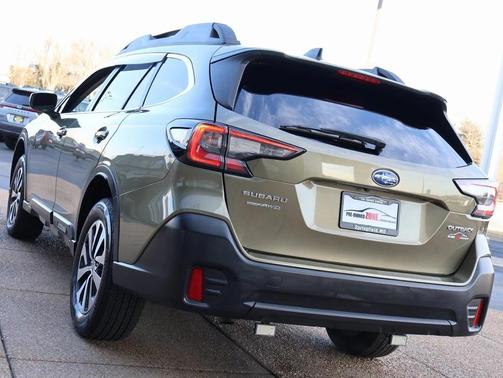 2022 Subaru Outback Premium