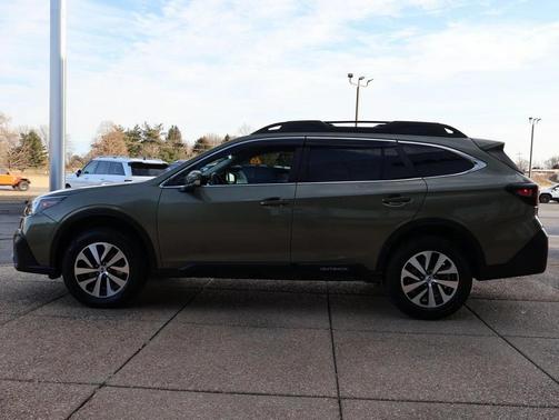 2022 Subaru Outback Premium