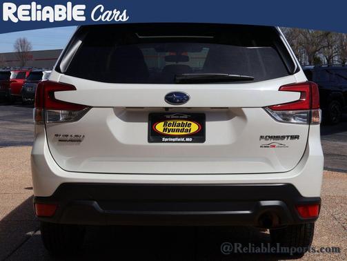 Crystal White Pearl 2023 Subaru Forester Premium