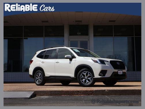 Crystal White Pearl 2023 Subaru Forester Premium