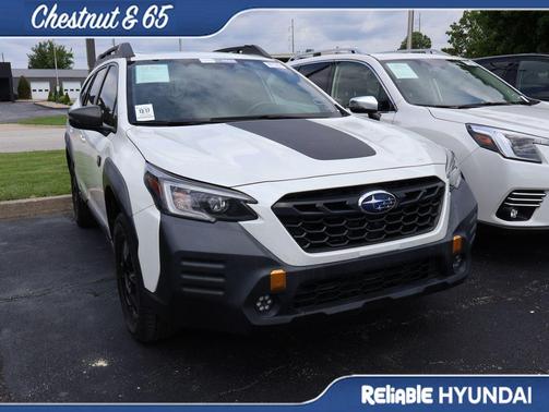 Crystal White Pearl 2023 Subaru Outback Wilderness