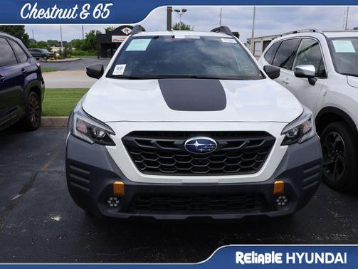Crystal White Pearl 2023 Subaru Outback Wilderness