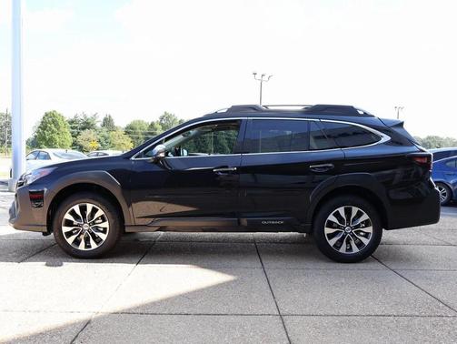 2025 Subaru Outback Touring