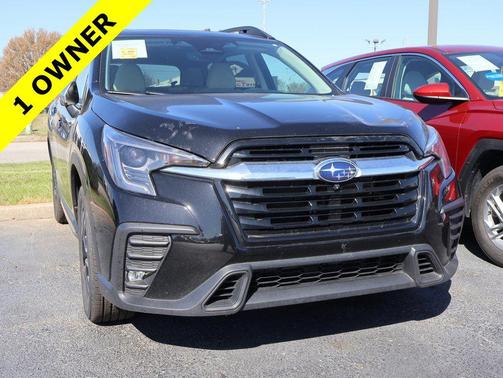 Crystal Black Silica 2023 Subaru Ascent Limited 7-Passenger