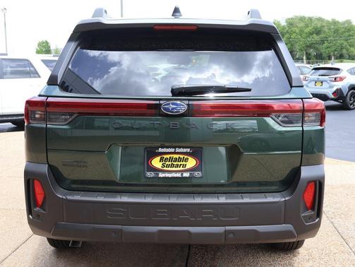 Deep Emerald Green Pearl 2026 Subaru Outback Premium