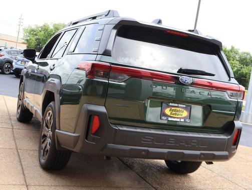 Deep Emerald Green Pearl 2026 Subaru Outback Limited XT