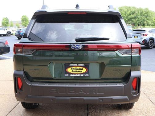Deep Emerald Green Pearl 2026 Subaru Outback Limited XT