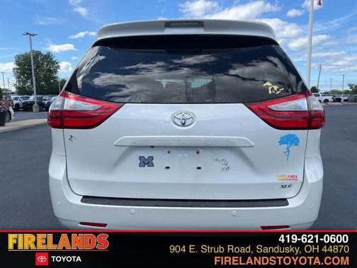 2016 Toyota Sienna XLE