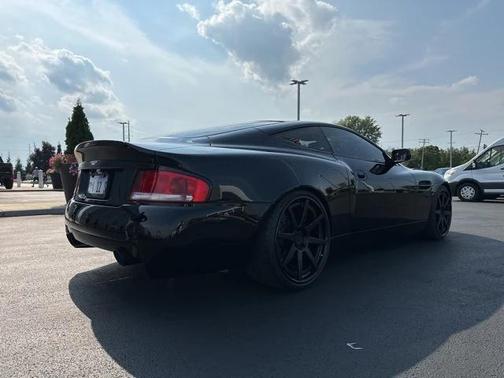 2005 Aston Martin V12 Vanquish Base