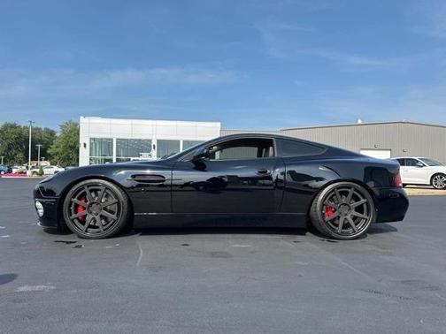 2005 Aston Martin V12 Vanquish Base