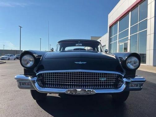1957 Ford Thunderbird Base