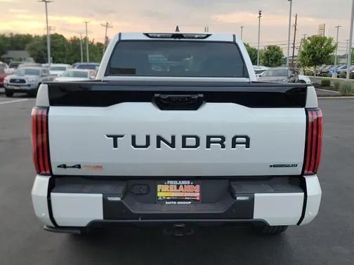2025 Toyota Tundra Hybrid Platinum
