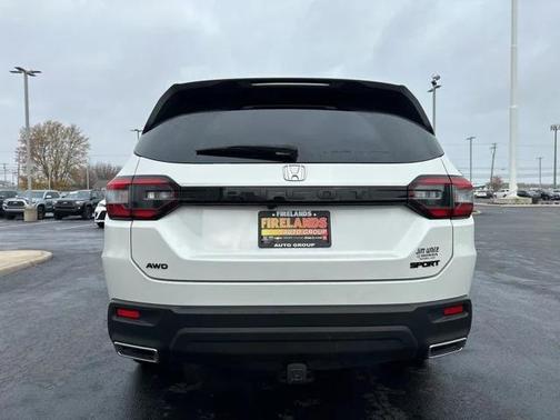 2023 Honda Pilot AWD Sport